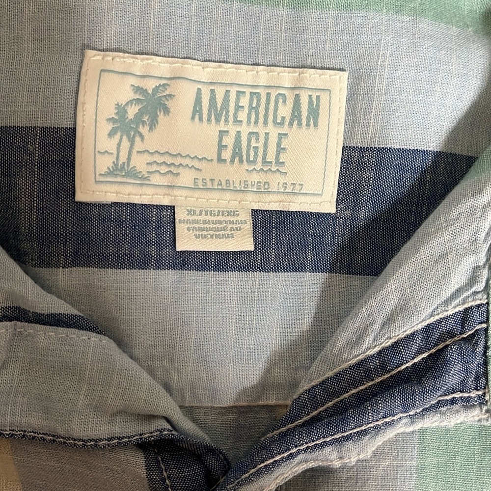 American Eagle Resort Button Down Shirt XL - Picture 5 of 6